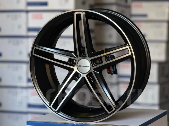 Vossen CV5. 8.0x18", 5x114.3, ET40, �� 73,1���. ����