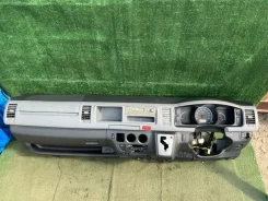 ������� Toyota Hiace 2008 TRH214 2TRFE ����