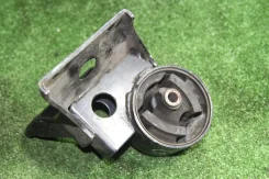 ������� ��� ���� Nissan Sunny FB15 112204U700 112204U700 ����