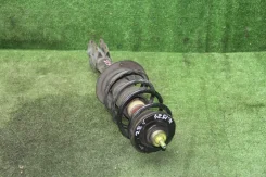 ������ ����� ���� Toyota Ractis NCP100, SCP100 48520-59335 4852059335 ����