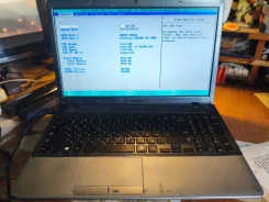 Samsung 350V5C. 15.6", ��� 8 ��, ���� 250���, WiFi: 1, Bluetooth: 1 ����