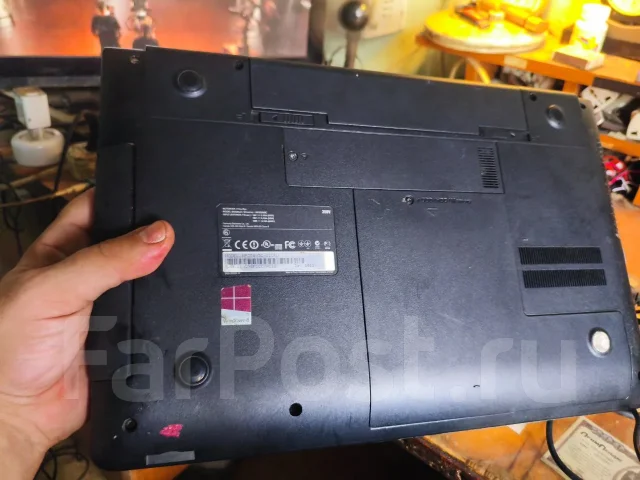 Samsung 350V5C. 15.6", ��� 8 ��, ���� 250���, WiFi: 1, Bluetooth: 1 ����