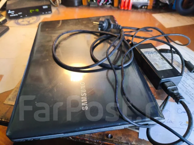 Samsung 350V5C. 15.6", ��� 8 ��, ���� 250���, WiFi: 1, Bluetooth: 1 ����