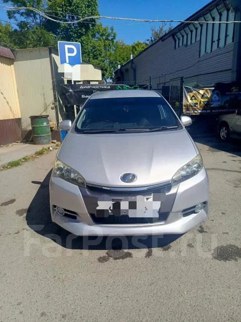 Toyota Wish. ��������, 4wd, 1.8 (130��.�.), ������, 176 000����. �� ����