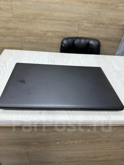 Intel. 15.6", 2����, ��� 16 ��, ���� 512���, WiFi: 1, Bluetooth: 1, ����������� �� 3��. ����