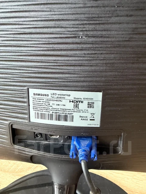 Samsung. 24", ���������� �� (LCD, LED, QLED) ����