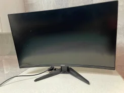 MSI. 31", ���������� �� (LCD, LED, QLED) ����
