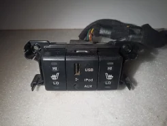 ������ AUX USB Hyundai Santa Fe CM 961202B000 ����