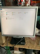 Samsung. 19", ���������� �� (LCD, LED, QLED) ����