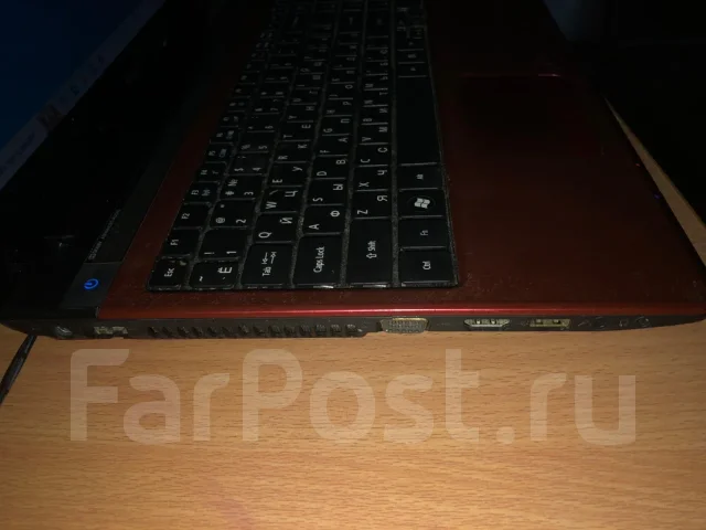 Acer Aspire 5750G. 15.6", 2,4����, ��� 8 ��, ���� 750���, WiFi: 1, Bluetooth: 1, ����������� �� 4��. ����