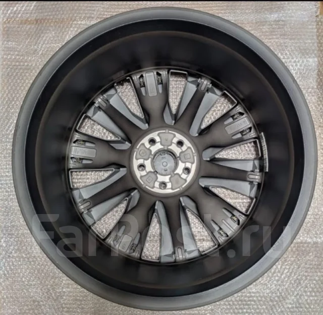 ����� RS 21x8.5J et+35 ����