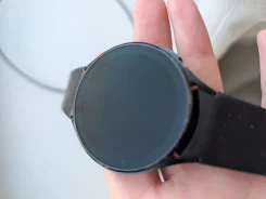 Samsung Galaxy Watch4 ����