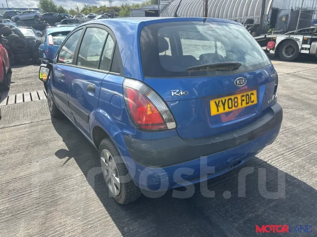 ������� Kia Rio 2005-2011 21451759 361002A100 ����