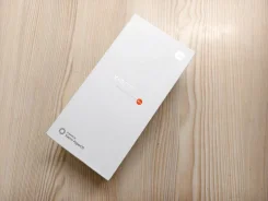 Xiaomi 15. �����, 1 ��, ������, 3G, 4G LTE, 5G, Dual-SIM, NFC, eSIM, ������� �������, ������������ ������� ����