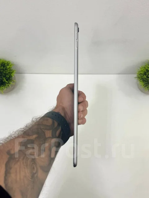 Apple iPad Pro 9.7. 9.7 ������, ������ 128 �� ����