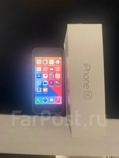 Apple iPhone. �/�, 16 �� ����
