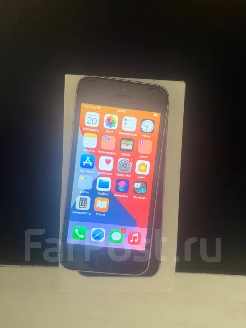 Apple iPhone. �/�, 16 �� ����