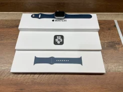 Apple Watch SE. GPS, NFC, IP68 ����