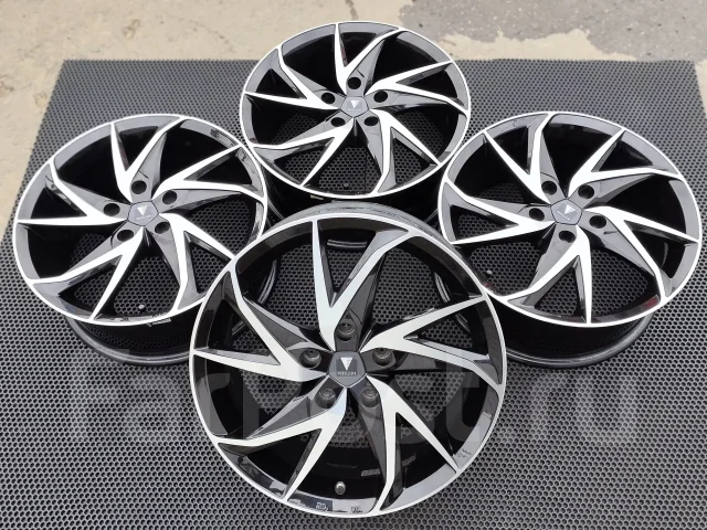 Modellista WingDancer. 7.0x17", 5x114.3, ET45, �� 60,1���. ����
