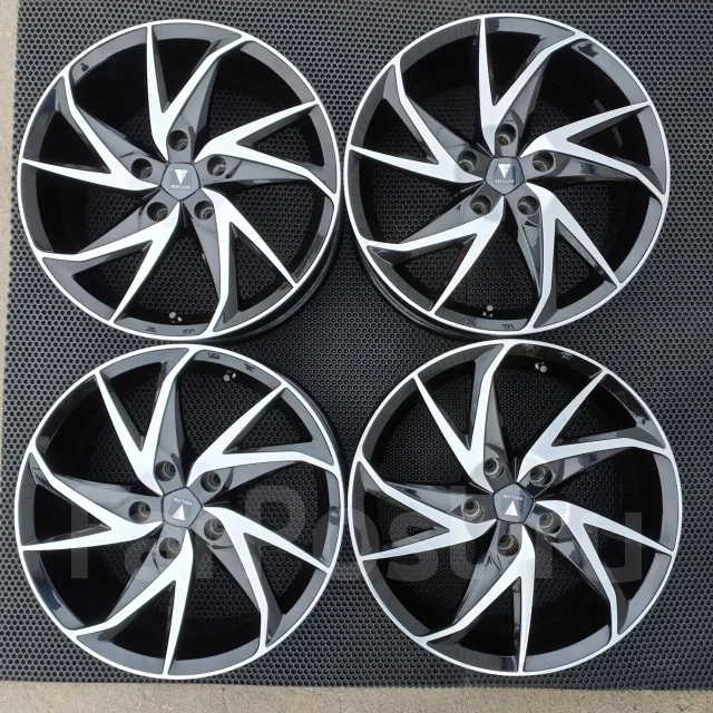 Modellista WingDancer. 7.0x17", 5x114.3, ET45, �� 60,1���. ����