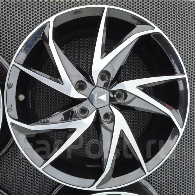 Modellista WingDancer. 7.0x17", 5x114.3, ET45, �� 60,1���. ����