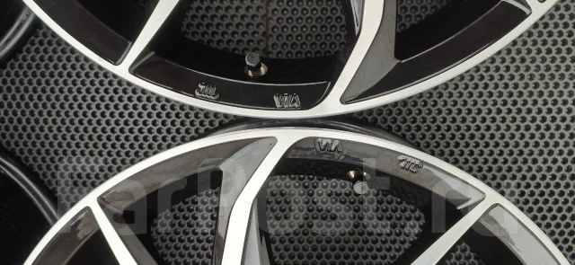 Modellista WingDancer. 7.0x17", 5x114.3, ET45, �� 60,1���. ����
