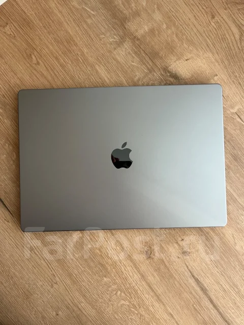 Apple MacBook Pro 16 2021. 16", ��� 16 ��, ���� 1 000���, WiFi: 1, Bluetooth: 1, ����������� �� 12��. ����