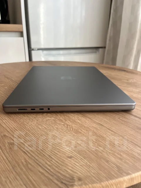 Apple MacBook Pro 16 2021. 16", ��� 16 ��, ���� 1 000���, WiFi: 1, Bluetooth: 1, ����������� �� 12��. ����