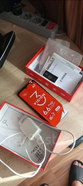 Itel Vision 3. �/�, 64 ��, �����, ������, 4G LTE, Dual-SIM, NFC ����