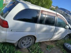 Nissan Liberty. RNM12, QR20 ����