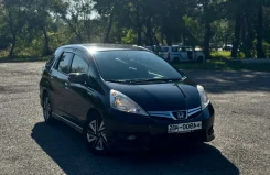 Honda Fit Shuttle. ��������, ��������, 1.3 (88��.�.), ������, 204 000����. �� ����