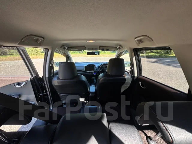 Honda Fit Shuttle. ��������, ��������, 1.3 (88��.�.), ������, 204 000����. �� ����