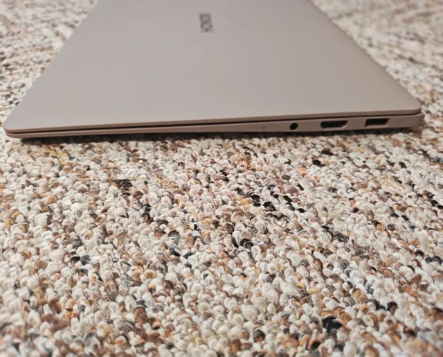 Honor MagicBook Art 14. 14.6", ��� 32 ��, ���� 1 024���, WiFi: 1, Bluetooth: 1 ����