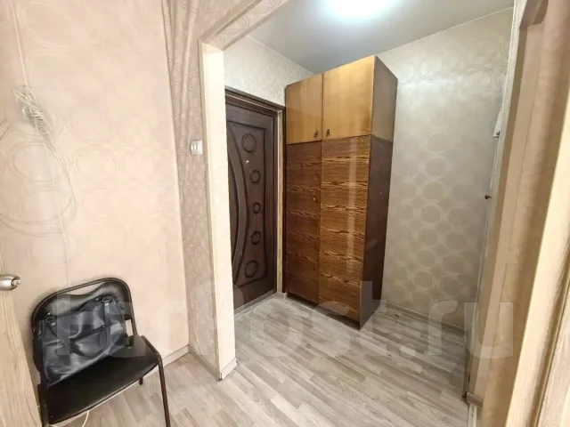1-���������, ����� ������� (�. ��������) 9. ��������, ���������, 30���.��., 2/5 ���� ����