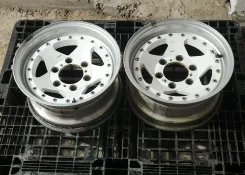 Berg. 7.0x15", 6x139.7, ET0 ����