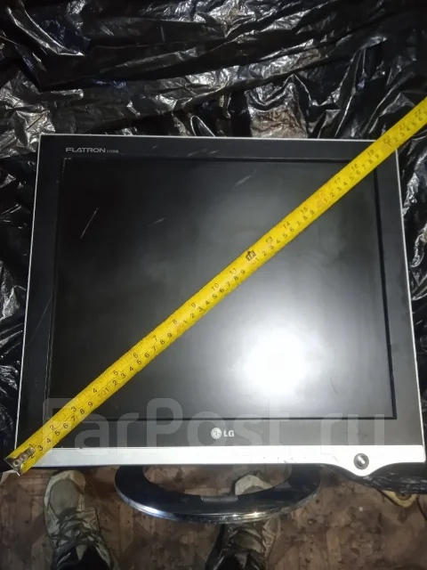 Samsung. 20", ���������� �� (LCD, LED, QLED) ����