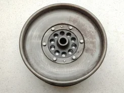������� Audi A4 0AW105317J 8K5 AAH 0AW105317J ����