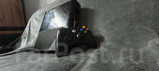 Microsoft Xbox 360 E ����