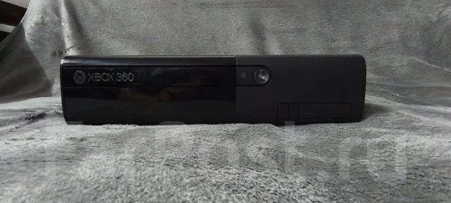 Microsoft Xbox 360 E ����