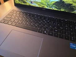 Honor MagicBook X 16. 16", 2����, ��� 16 ��, ���� 512���, WiFi: 1, Bluetooth: 1, ����������� �� 7��. ����