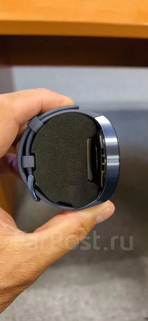 Huawei Watch 5. GPS, NFC, SIM-�����, IP67, IP68 ����