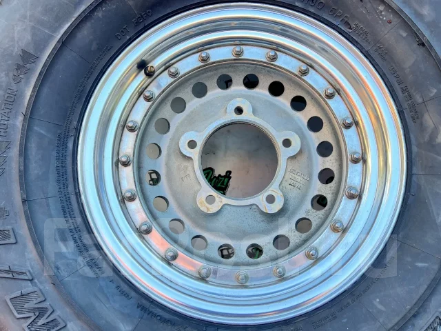 SSR. 6.0x15", 5x139.7, ET-37 ����