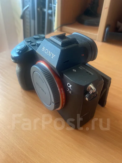 Sony Alpha ILCE-7 III ����