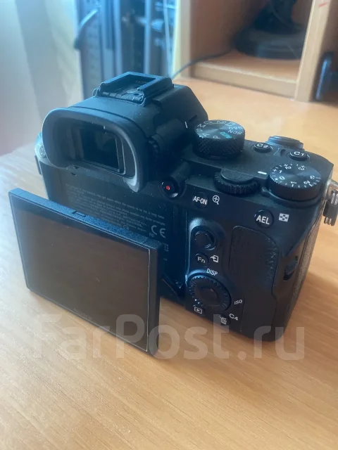 Sony Alpha ILCE-7 III ����