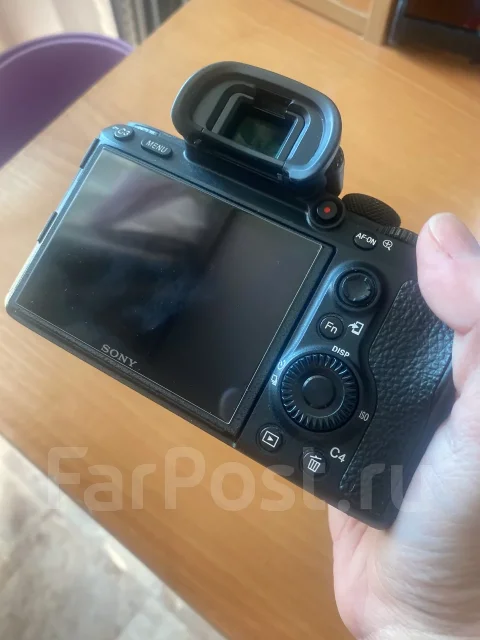 Sony Alpha ILCE-7 III ����