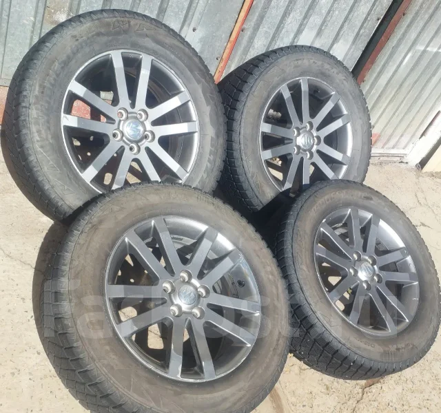 Enkei. 6.5x17", 5x114.3, ET45 ����