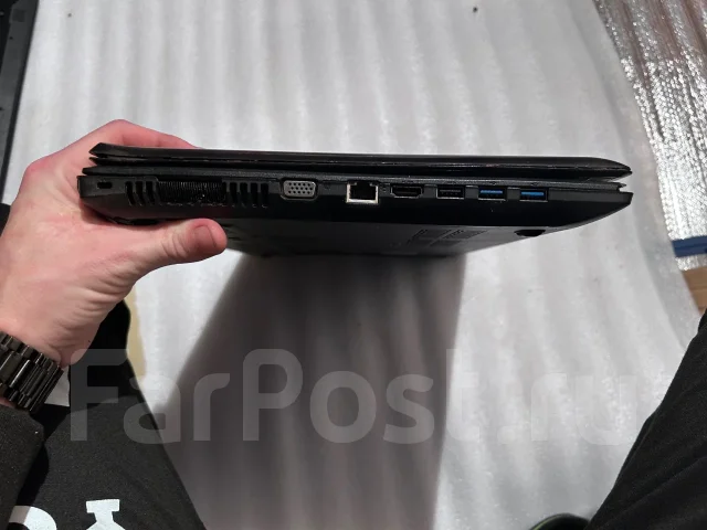 Lenovo IdeaPad V560. 15.6", 2,5����, ��� 3072 ��, ���� 500���, WiFi: 1, Bluetooth: 1, ����������� �� 1��. ����