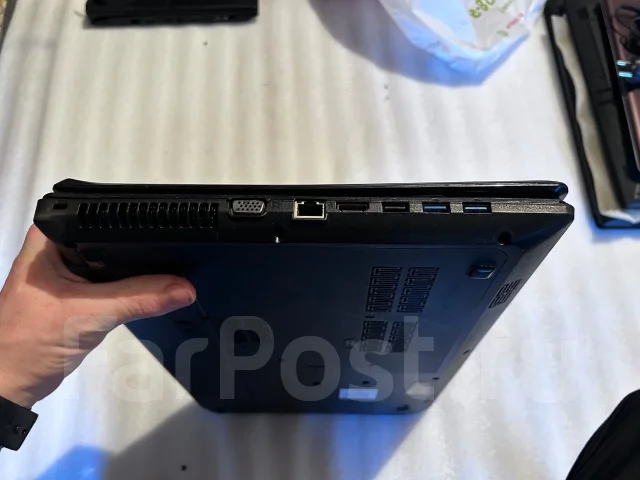Lenovo G780. 17.3", 2,5����, ��� 2048 ��, ���� 1���, WiFi: 1, Bluetooth: 1, ����������� �� 1��. ����