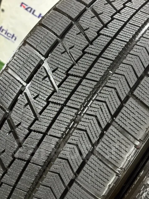 Bridgestone Blizzak VRX. ������, ��� �����, 2016 ���, �/�, ����� 5 % ����