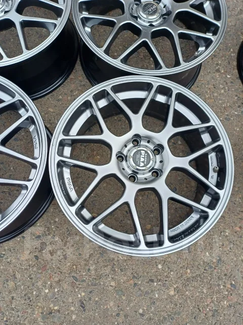 PIAA. 7.5x18", 5x114.3, ET53, �� 73,1���. ����